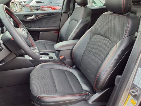 Certified 2023 Ford Escape ST-Line Select w/ Tech Pack #2 AWD/4WD image 5