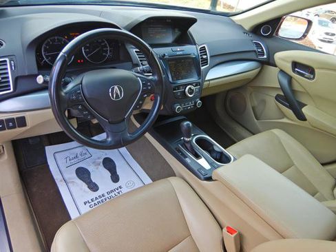 Used 2017 Acura RDX 6-Spd AT AWD w/ Technology Pac image 2