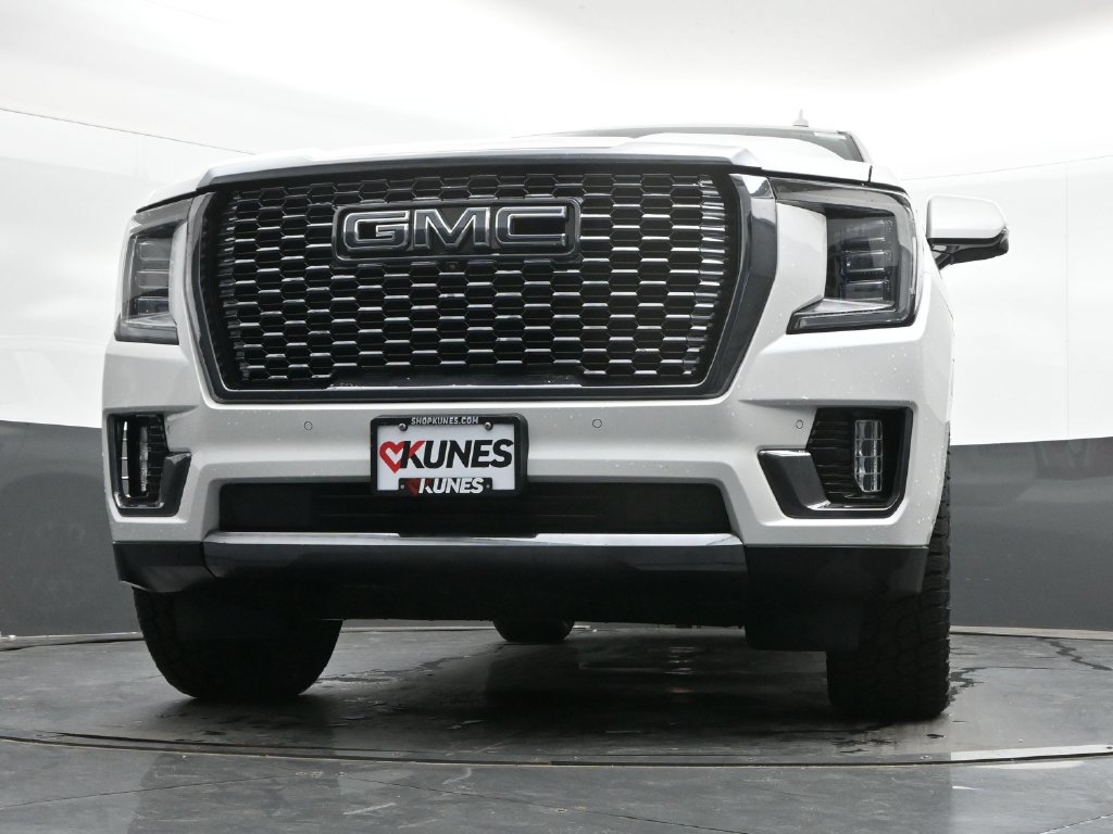 Used 2023 GMC Yukon Denali Ultimate AWD/4WD image 45