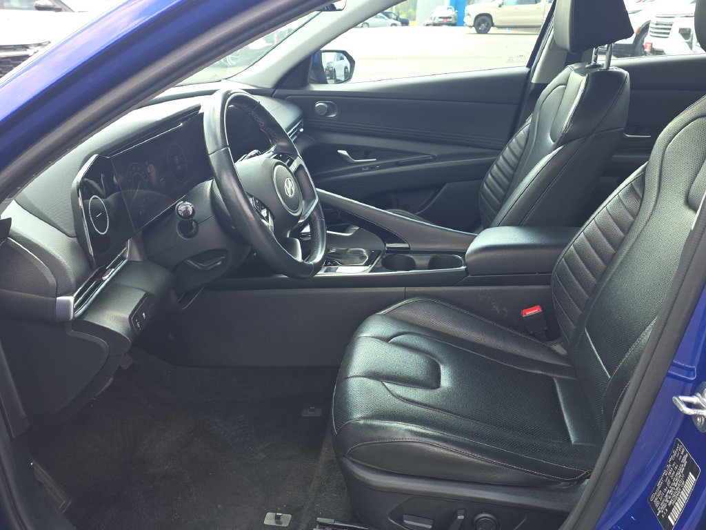 Used 2024 Hyundai Elantra Limited FWD image 15