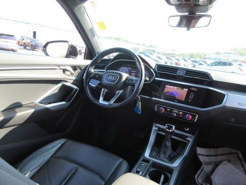 Used 2021 Audi Q3 2.0T Premium AWD/4WD image 23