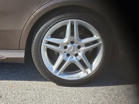 Used 2014 Mercedes-Benz E 350 Sedan image 22