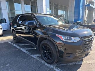 Used 2020 Chevrolet Traverse LS w/ LPO, Blackout Package video 2