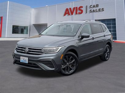 Used 2024 Volkswagen Tiguan SE