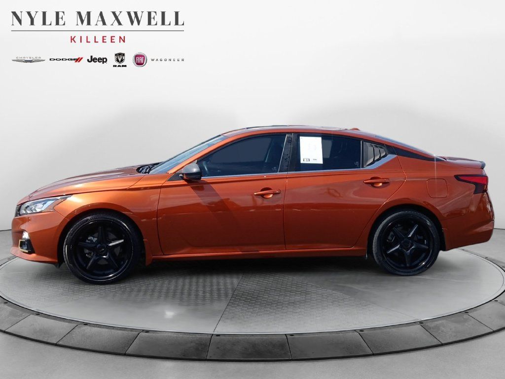 Used 2022 Nissan Altima 2.0 SR FWD image 13