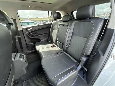 Used 2021 Volkswagen Tiguan SEL FWD image 23