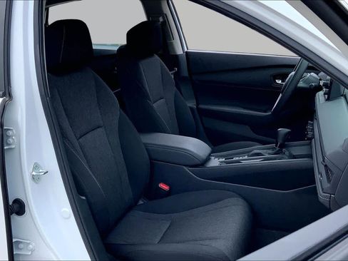 Used 2023 Honda Accord LX image 9