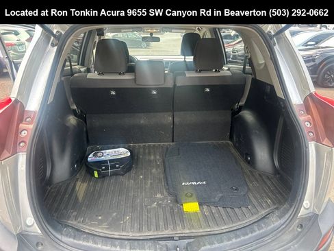 Used 2014 Toyota RAV4 LE FWD image 15