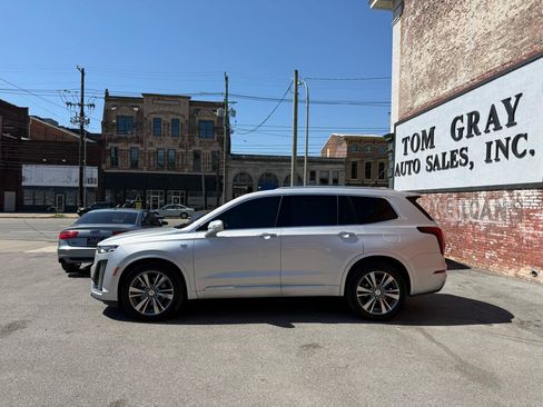 Used 2020 Cadillac XT6 Premium Luxury FWD image 5