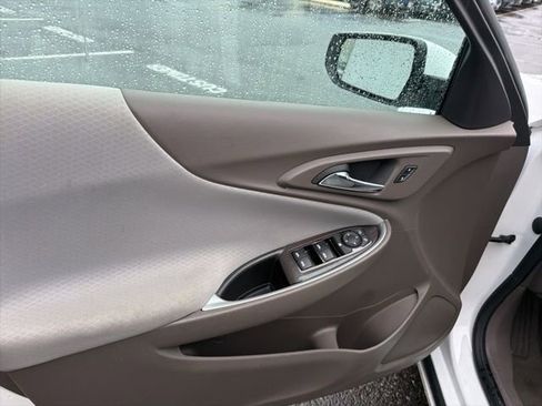 Used 2024 Chevrolet Malibu LT image 6