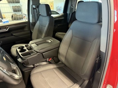 Used 2025 Chevrolet Silverado 1500 LT image 13