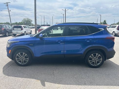 Used 2021 Kia Seltos S AWD/4WD image 10