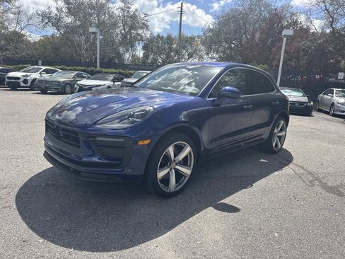 Used 2023 Porsche Macan Turbo image 7