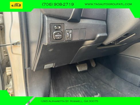 Used 2019 Toyota Corolla LE FWD image 12