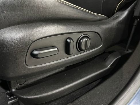 Used 2018 GMC Acadia Denali image 17