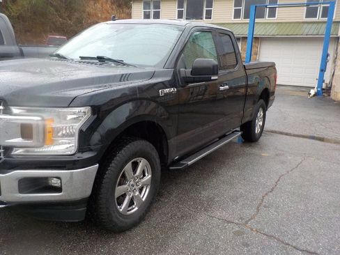 Used 2019 Ford F150 XLT w/ Equipment Group 302A Luxury image 3