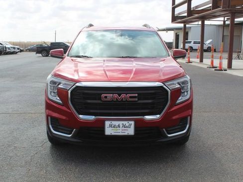 Used 2022 GMC Terrain SLE w/ Driver Convenience Package FWD image 10