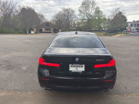 Used 2022 BMW 540i w/ Premium Package RWD image 4