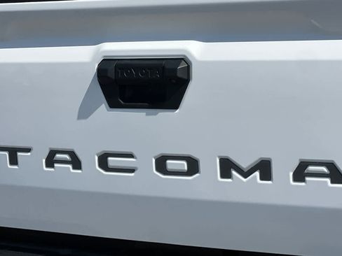 Certified 2025 Toyota Tacoma SR image 28