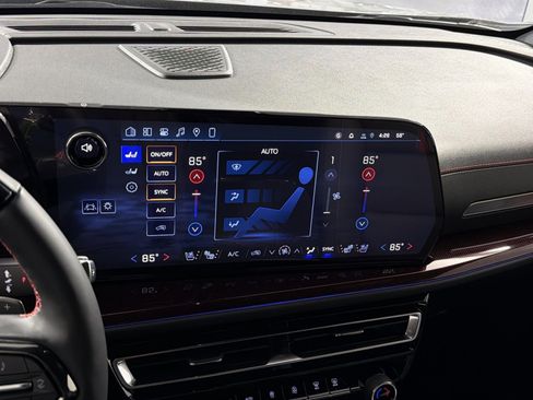 New 2026 Chevrolet Traverse RS AWD/4WD image 21