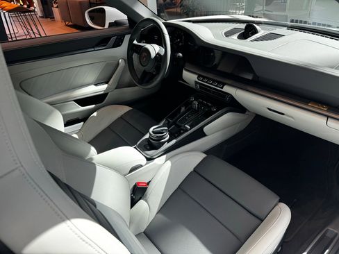 Used 2024 Porsche 911 Carrera S RWD image 24