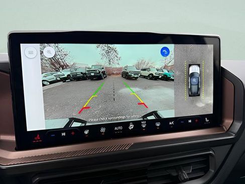 Certified 2025 Ford Bronco Sport Outer Banks w/ Outer Banks Tech Package+ AWD/4WD image 9