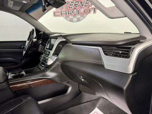 Used 2020 GMC Yukon SLT w/ Graphite Performance Edition image 12