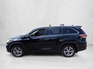 Used 2015 Toyota Highlander XLE AWD/4WD video 2