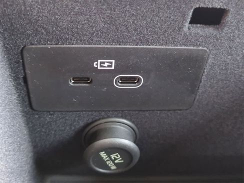 Used 2026 Volvo XC90 B6 Plus w/ Protection Package Premier image 30