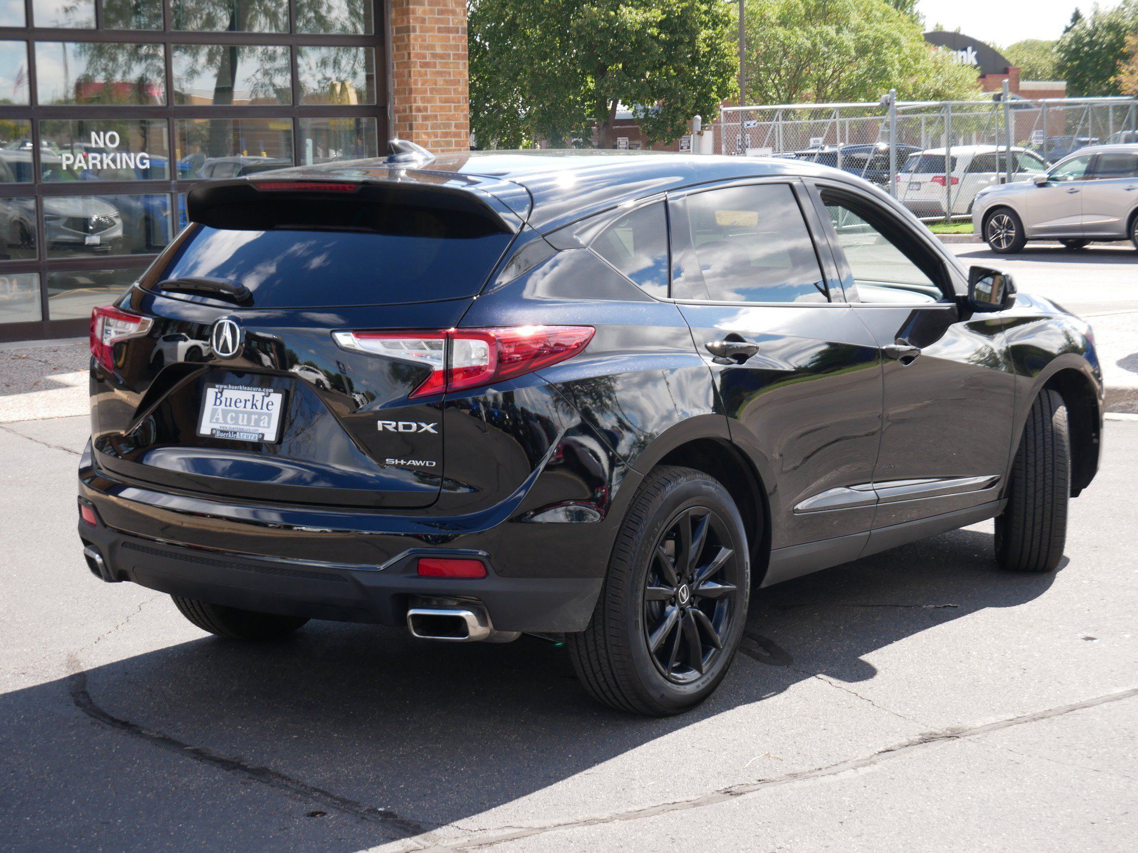 Certified 2025 Acura RDX SH-AWD image 3