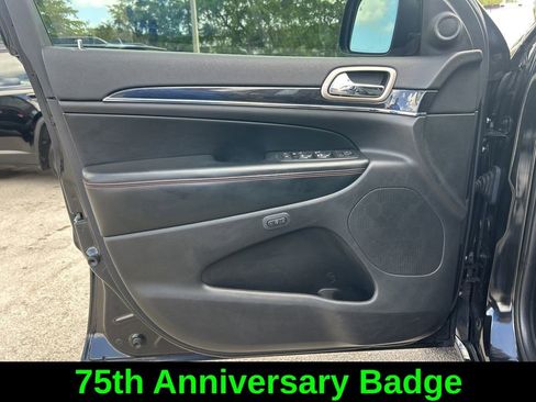 Used 2016 Jeep Grand Cherokee Limited 75th Anniversary AWD/4WD image 36