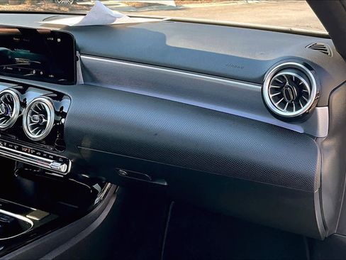 Used 2022 Mercedes-Benz A 220 image 19