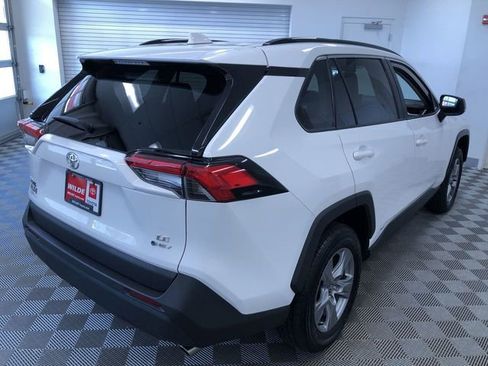 Used 2025 Toyota RAV4 LE AWD/4WD image 35