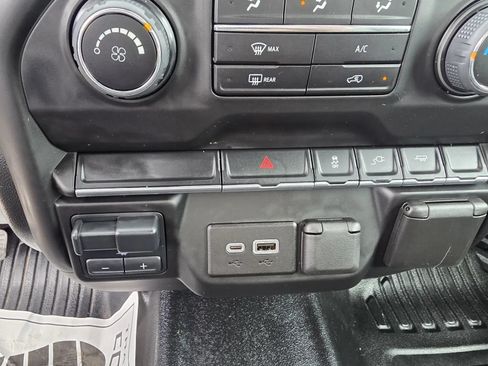Used 2023 Chevrolet Silverado 2500 W/T w/ WT Convenience Package RWD image 17