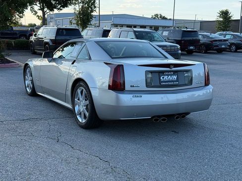 Used 2006 Cadillac XLR RWD image 5