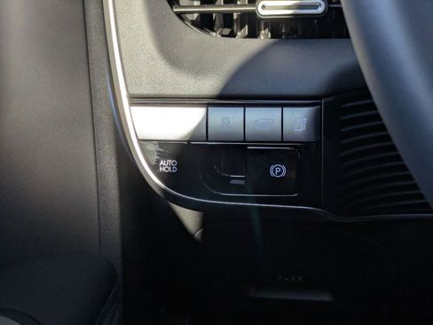 New 2026 Hyundai Ioniq 5 SEL image 17