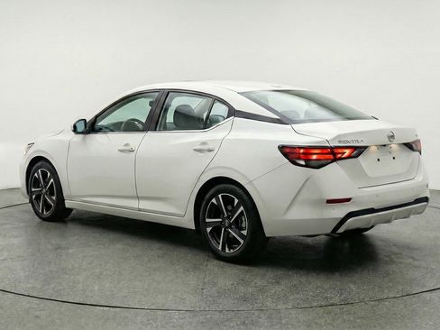 Used 2025 Nissan Sentra SV FWD image 6