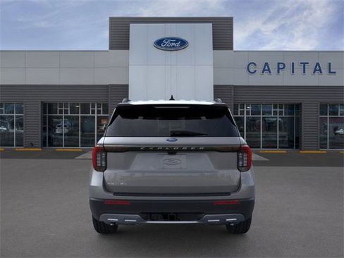 New 2025 Ford Explorer Active w/ Active Comfort Package image 5
