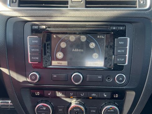 Used 2014 Volkswagen Jetta GLI Autobahn FWD image 13