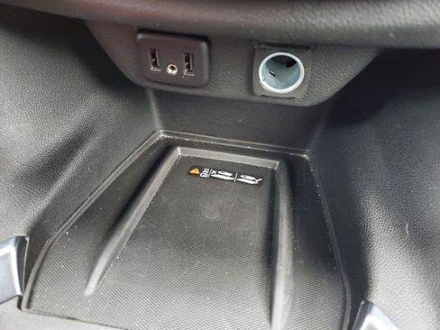 Used 2022 Chevrolet Traverse LT w/ LPO, Floor Liner Package image 25