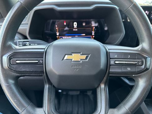 Used 2023 Chevrolet Colorado W/T RWD image 21
