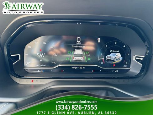 Used 2024 GMC Yukon Denali image 22