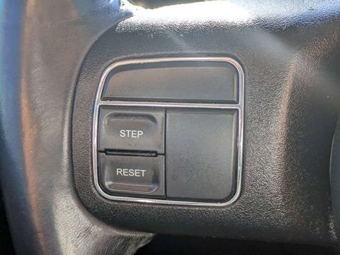 Used 2017 Jeep Wrangler Unlimited Sahara AWD/4WD image 18