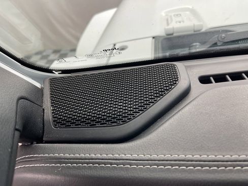 Used 2023 Jeep Wrangler Unlimited Sahara image 23