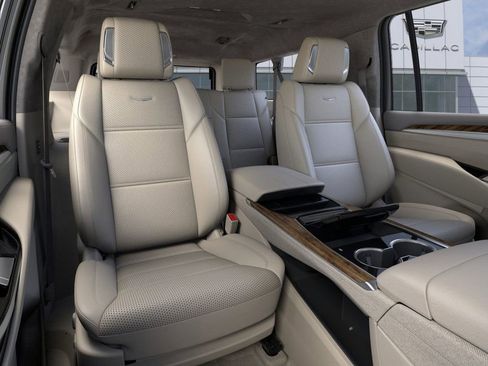 New 2026 Cadillac Escalade ESV Platinum Luxury image 17
