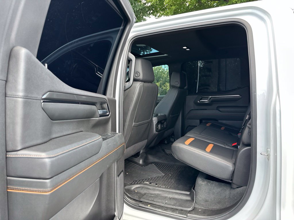 Used 2024 GMC Sierra 1500 AT4 w/ Technology Package AWD/4WD image 33