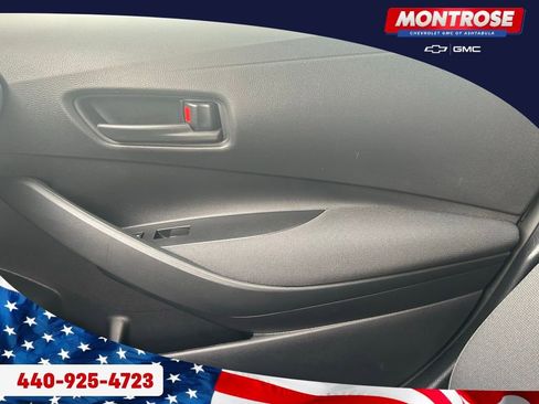 Used 2022 Toyota Corolla LE image 11