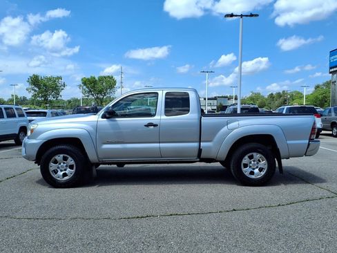 Used 2012 Toyota Tacoma 4x4 Access Cab w/ SR5 Pkg image 8