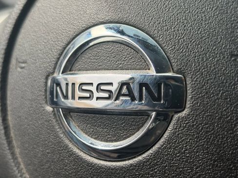 Used 2014 Nissan Juke S image 11