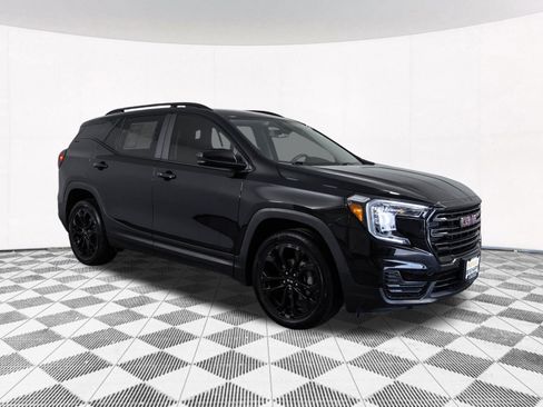 Used 2022 GMC Terrain SLE w/ Driver Convenience Package FWD image 22